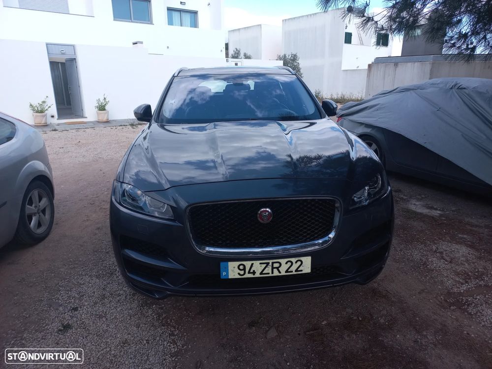 Jaguar F-Pace - 14