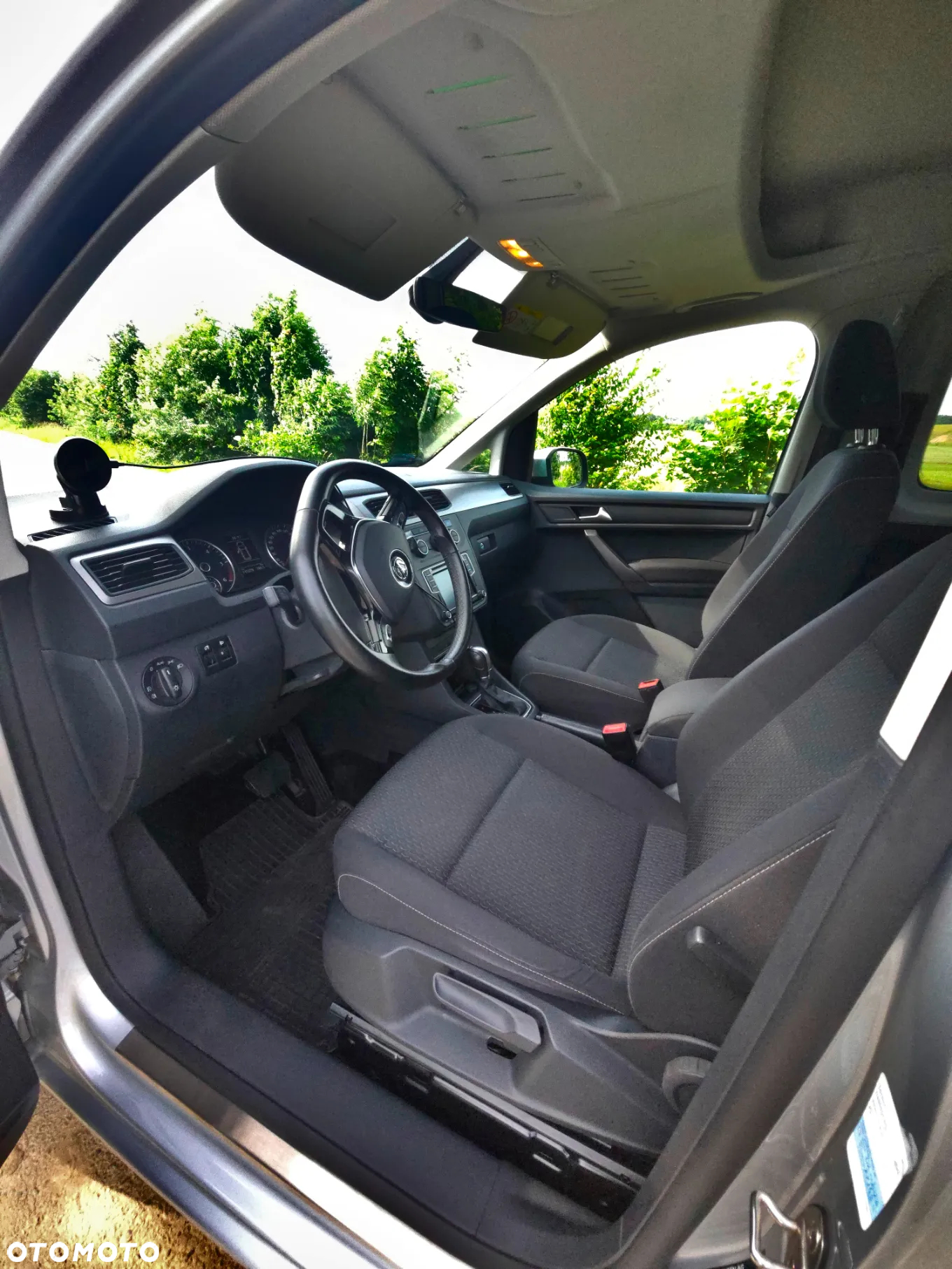 Volkswagen Caddy 2.0 TDI Trendline DSG - 8