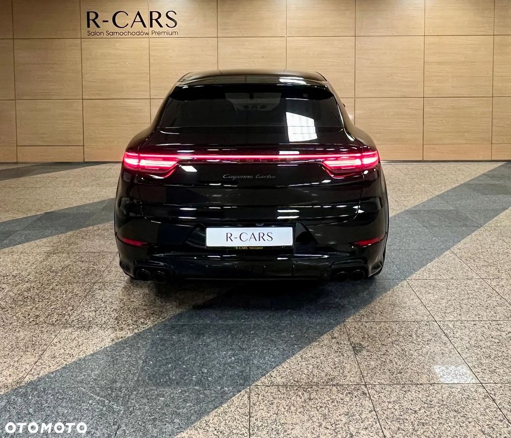 Porsche Cayenne - 4