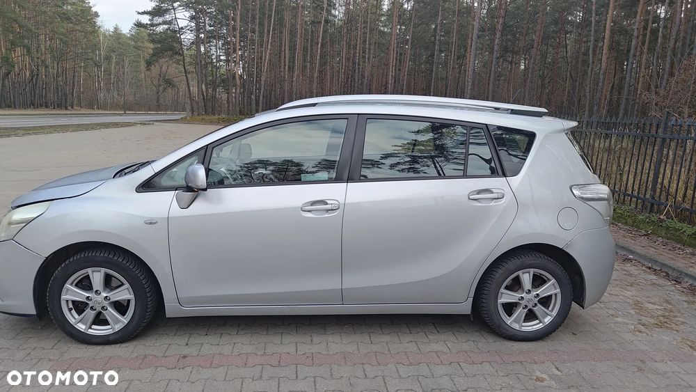 Toyota Verso 2.0 D-4D - 5