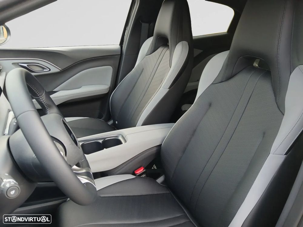 BYD Dolphin Surf 43.2 kWh Comfort - 9