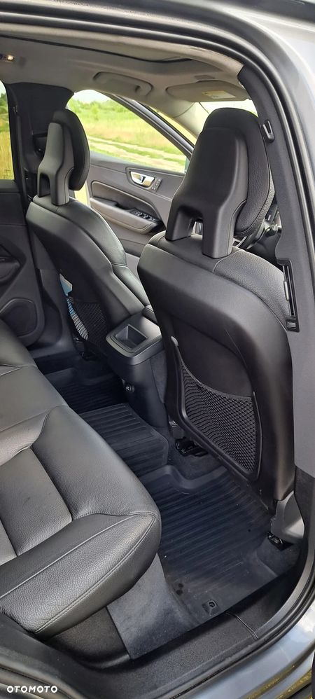 Volvo XC 60 T5 AWD Momentum - 20