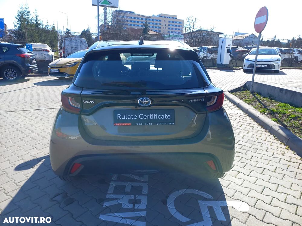 Toyota Yaris 1.5 VVT-i HSD Dynamic - 6