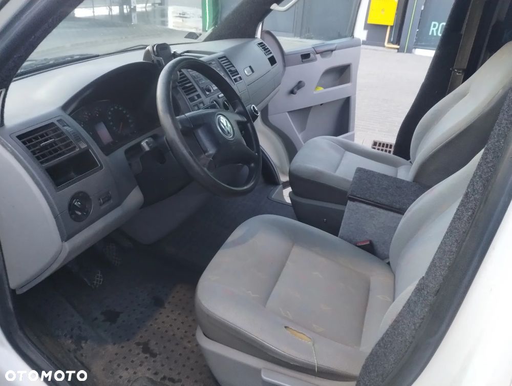 Volkswagen TRANSPORTER T5 - 7
