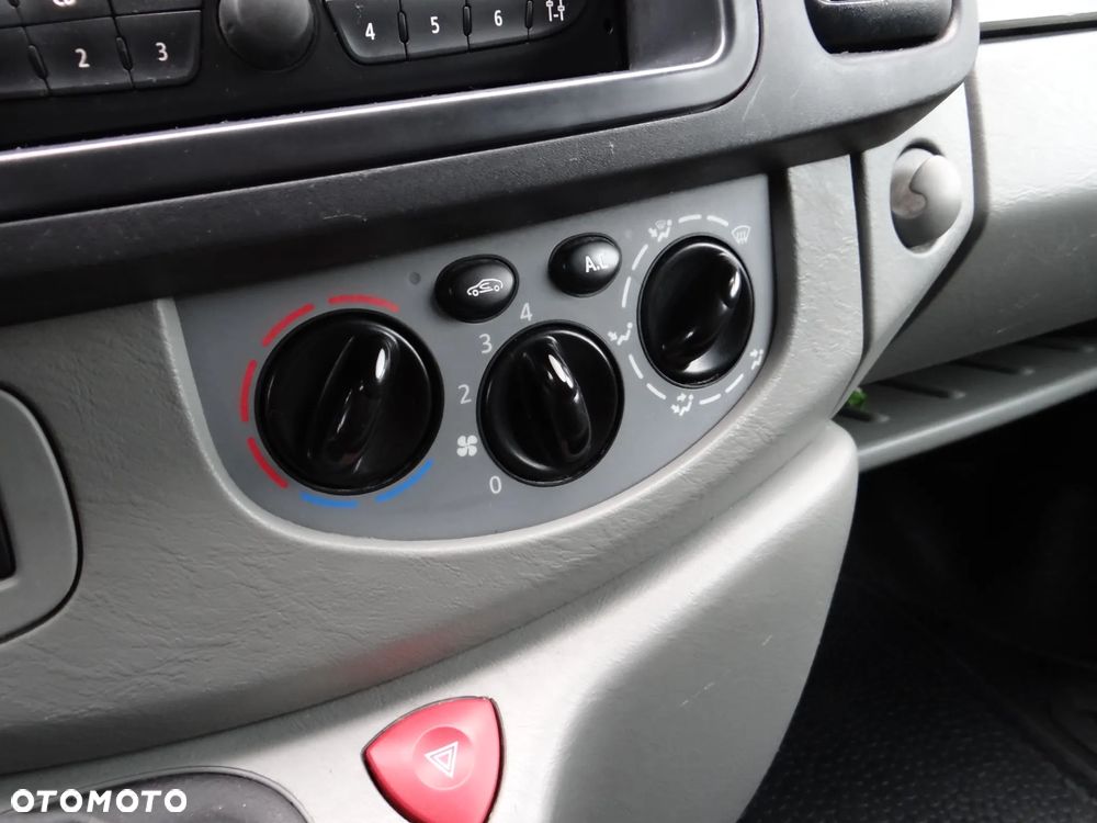 Nissan Primastar - 12