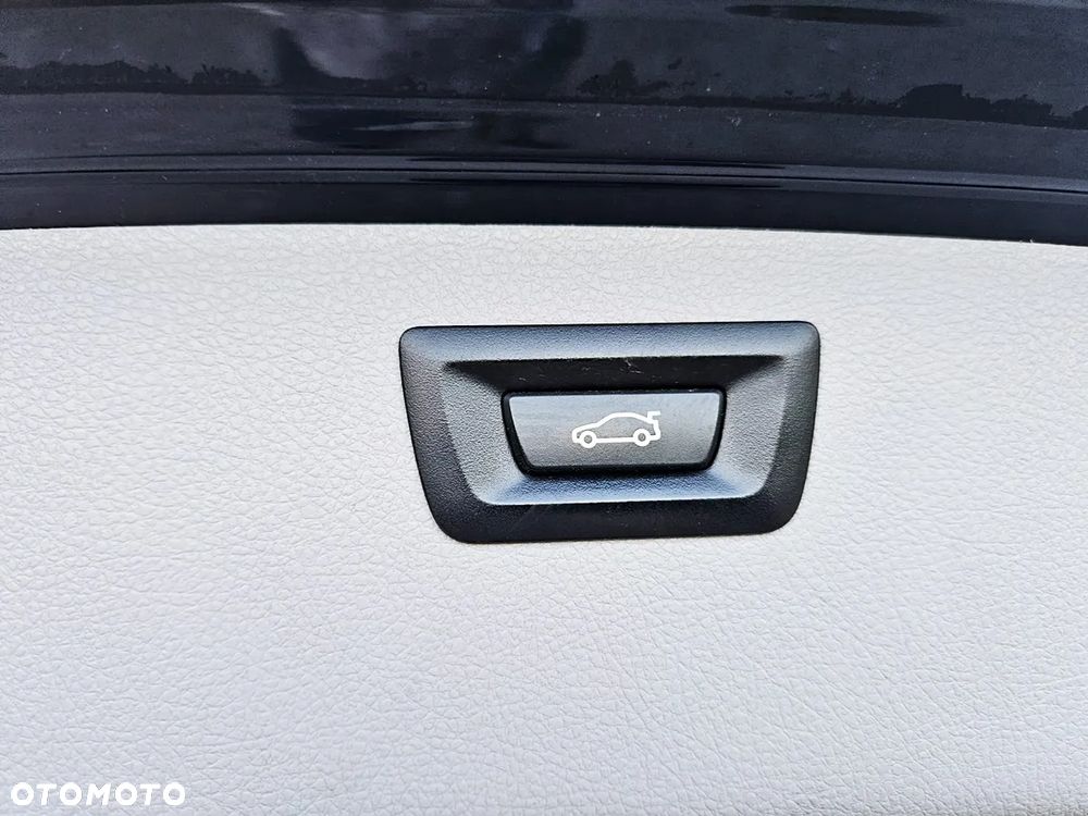 BMW Seria 3 318d Edition Luxury Line Purity - 20