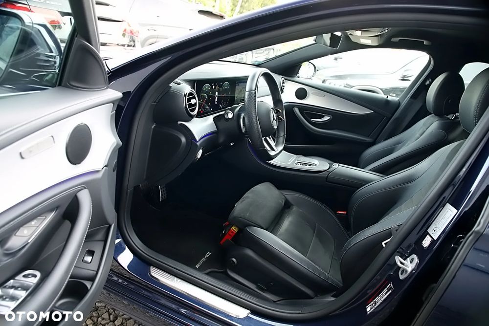 Mercedes-Benz Klasa E 220 d 4-Matic 9G-TRONIC - 16
