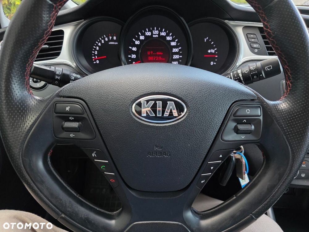 Kia Ceed 1.4 S - 11