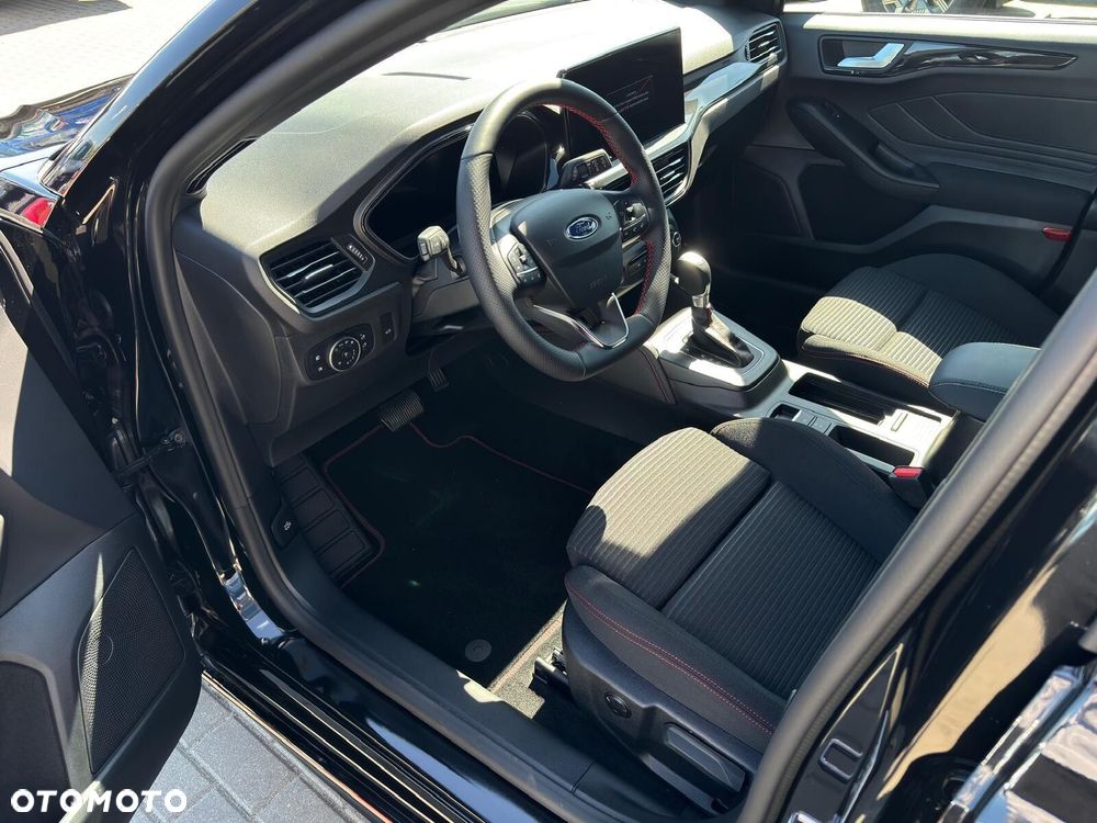 Ford Focus - 13