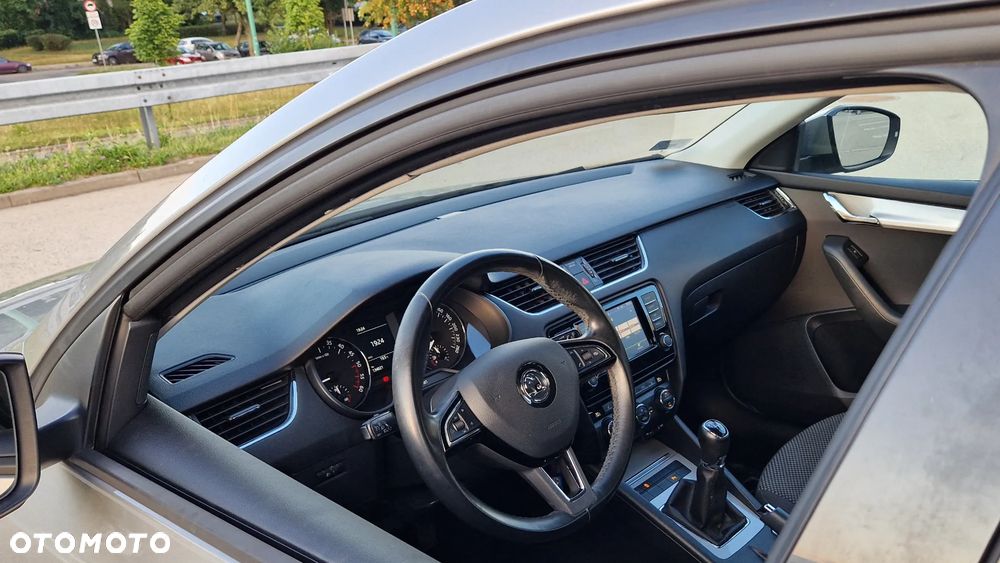 Skoda Octavia 1.6 TDI Ambition - 13