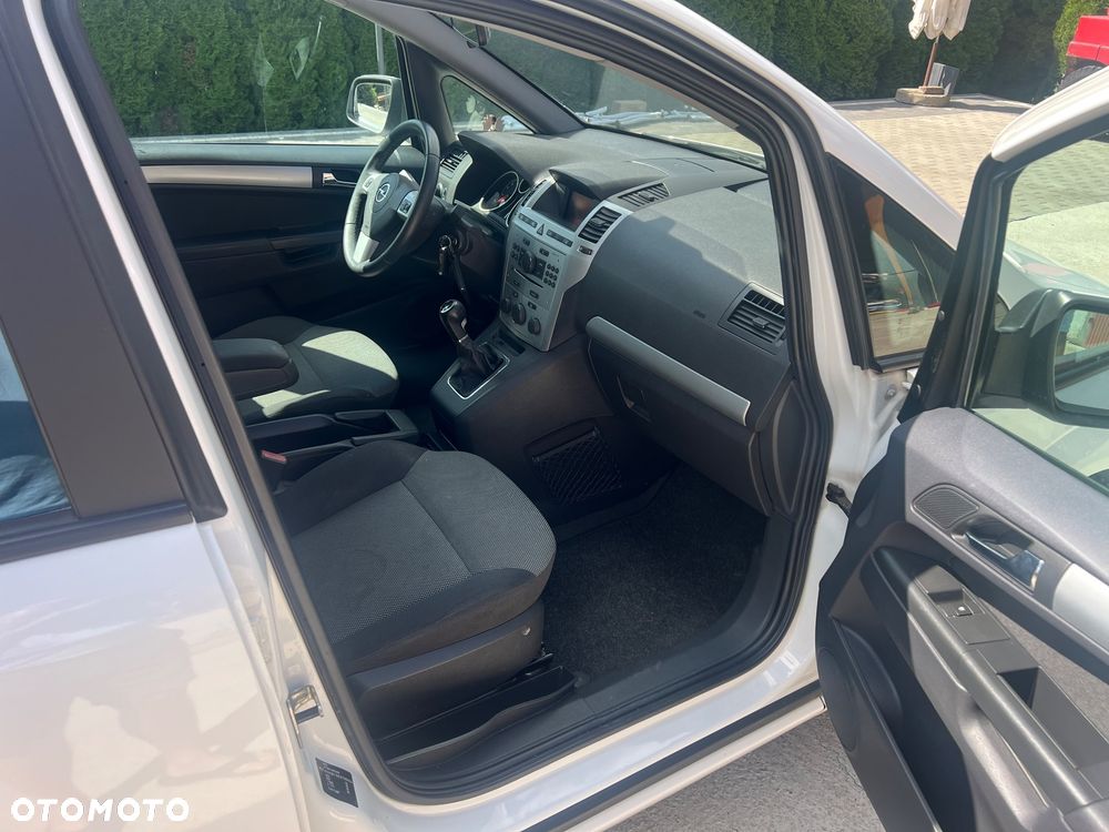 Opel Zafira - 7