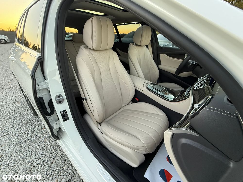 Mercedes-Benz Klasa E 300 d T 9G-TRONIC Avantgarde - 31