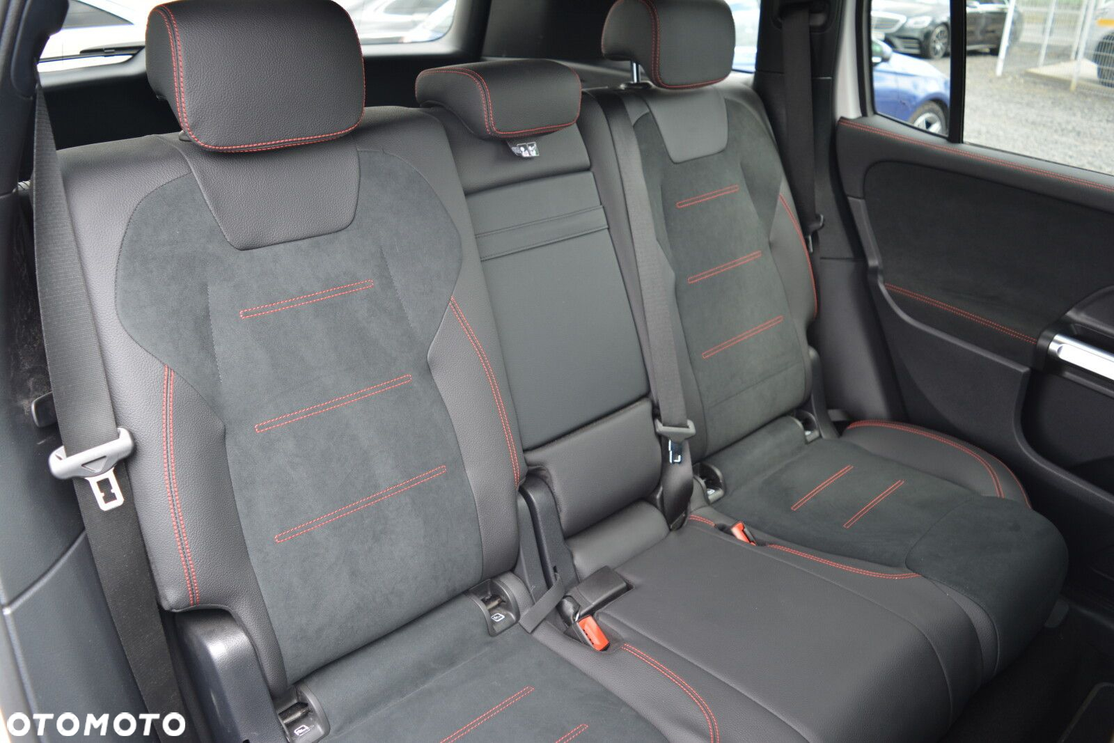 Mercedes-Benz GLB - 29