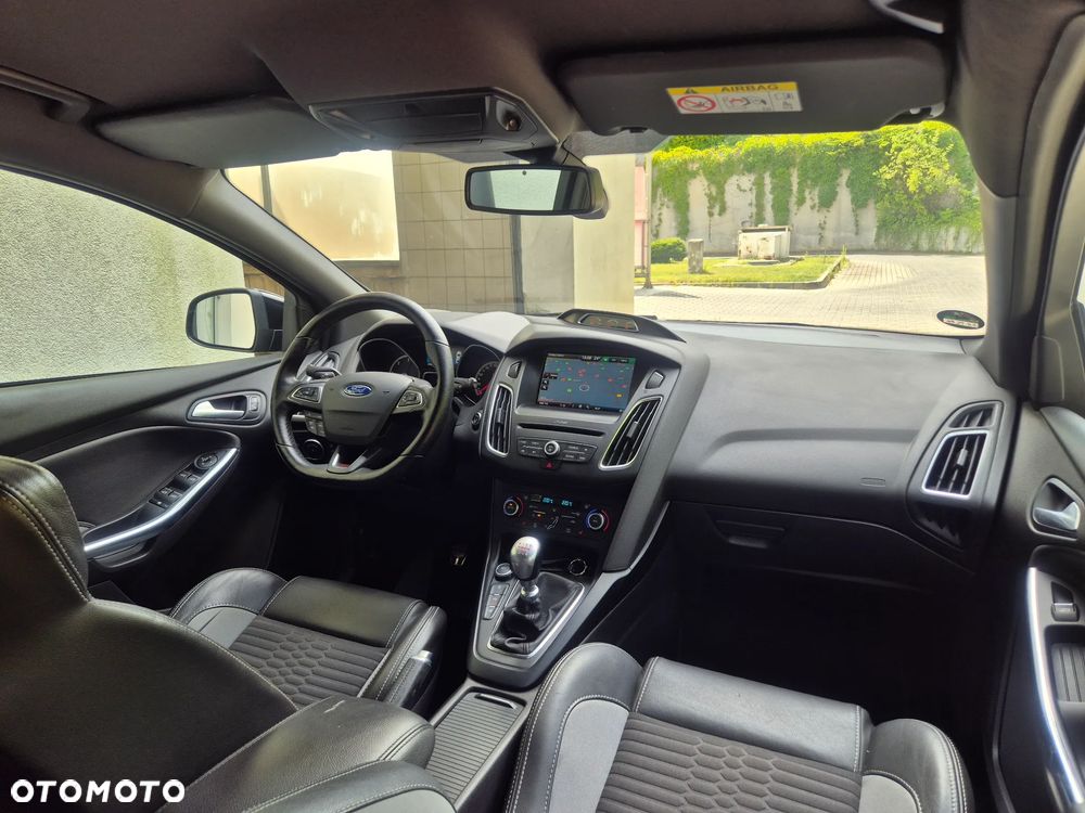 Ford Focus 2.0 TDCi ST mit Leder-Exclusiv-Paket - 5