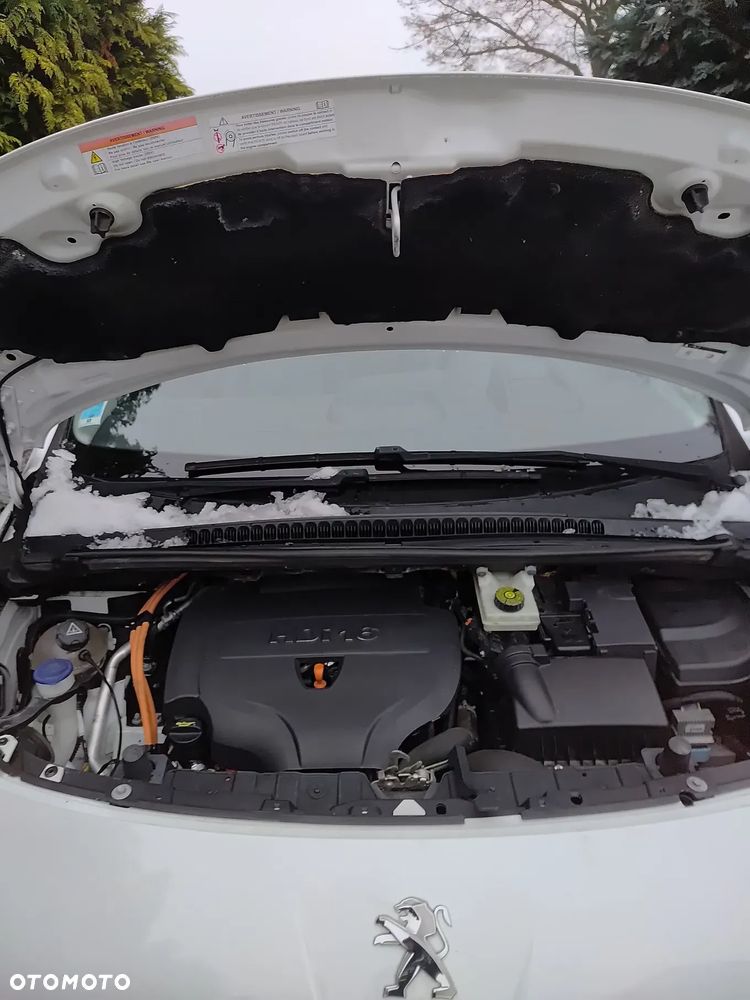 Peugeot 3008 HDi FAP 165 Automatik Business-Line - 15