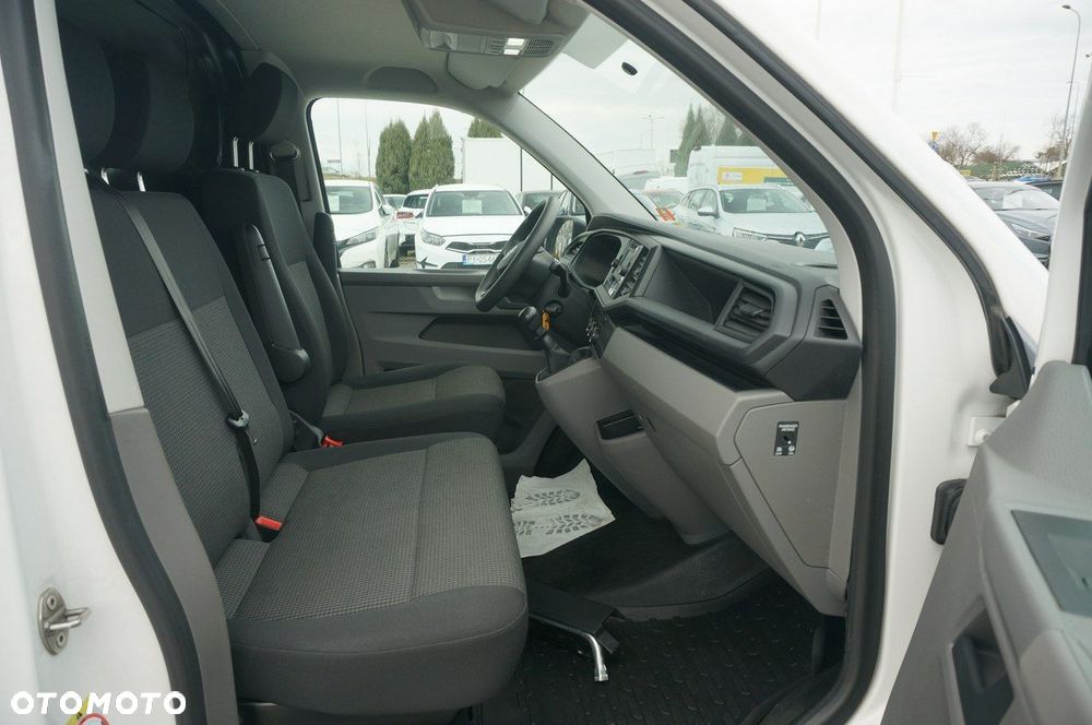 Volkswagen Transporter - 21