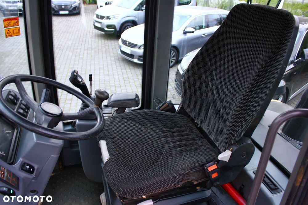 Volvo L30G - 21