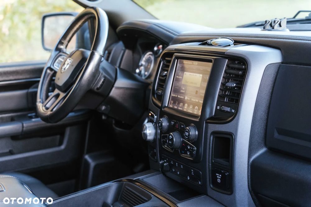 Dodge RAM 5.7 4x4 - 16