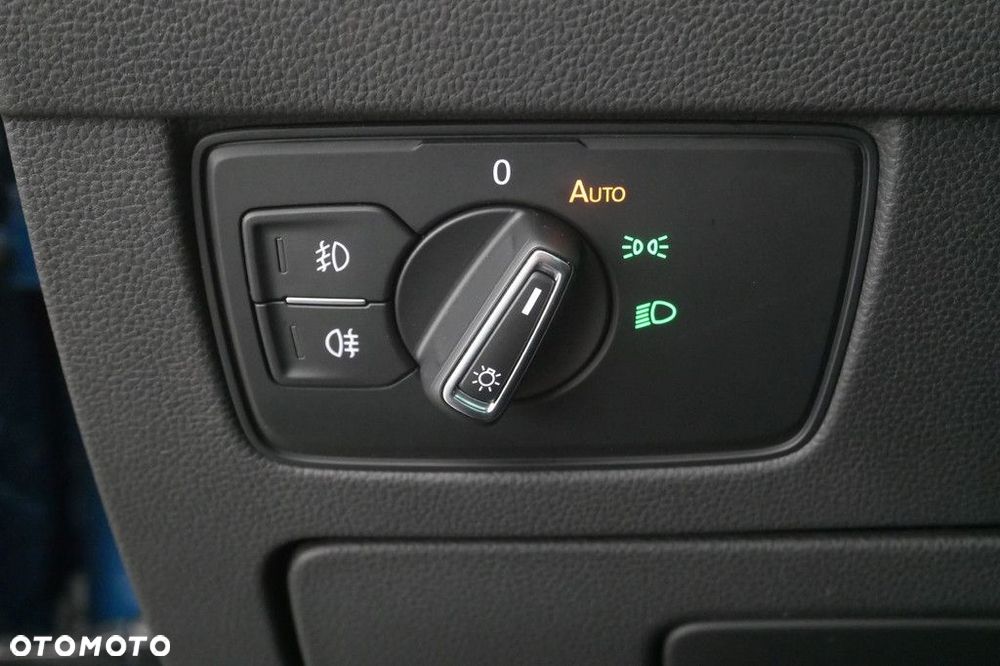 Volkswagen Passat - 29