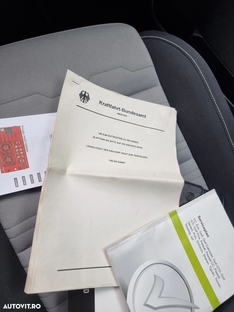 Volkswagen Golf - 33