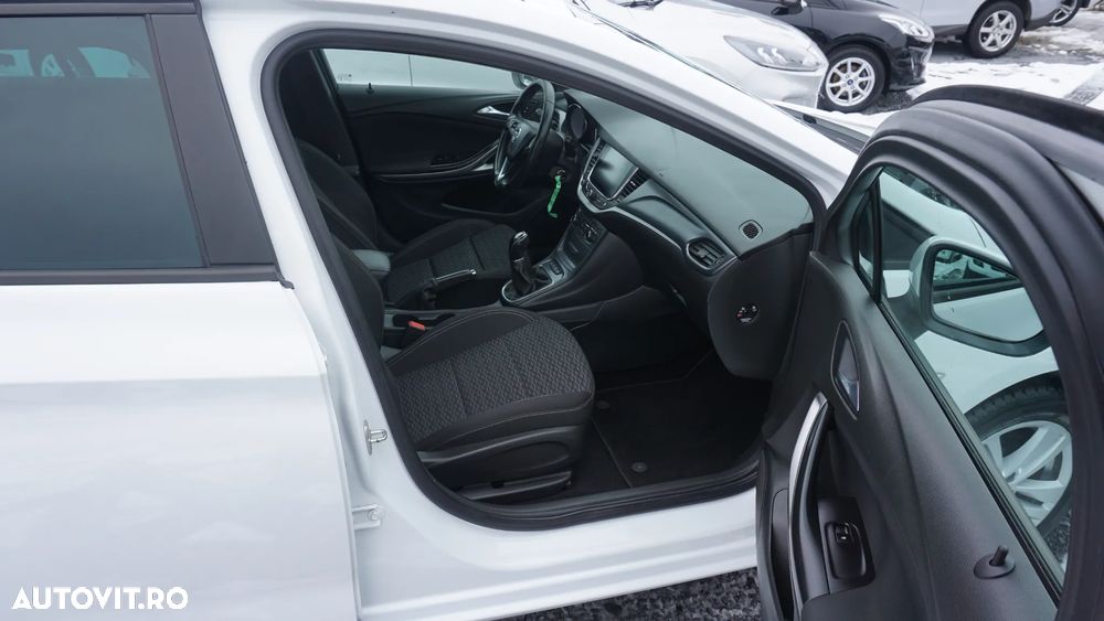 Opel Astra 1.6 D Start/Stop Selection - 11