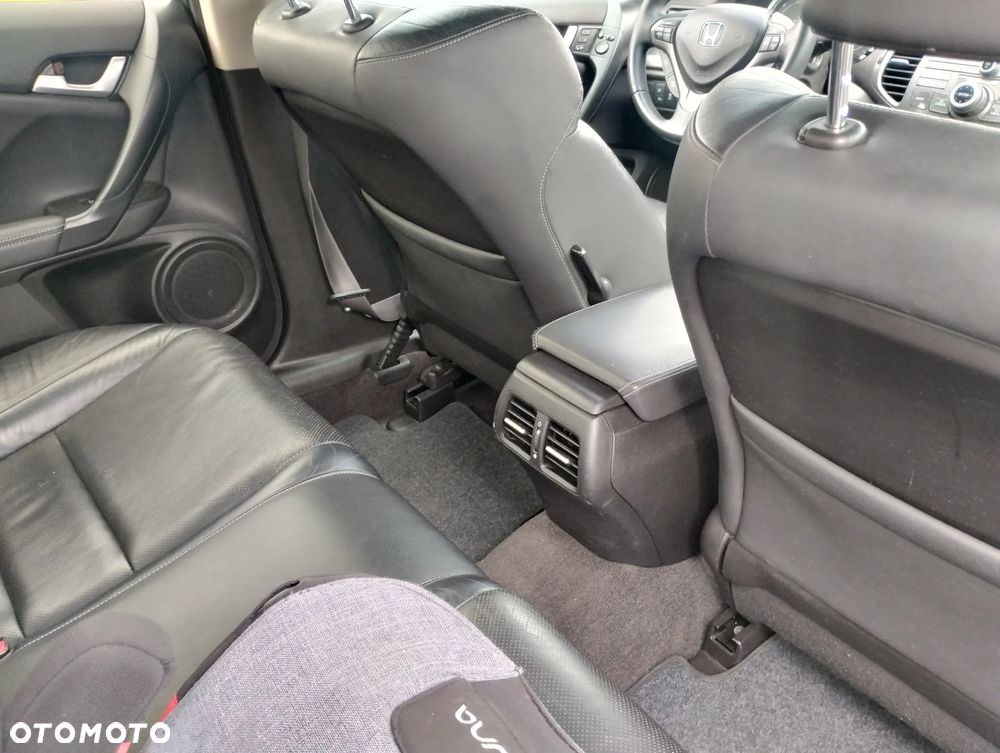 Honda Accord 2.0 Executive Navi - 10