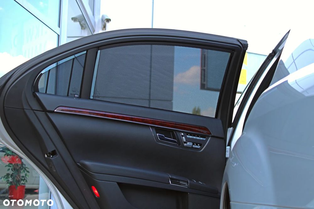 Mercedes-Benz Klasa S 500 L 4Matic 7G-TRONIC - 26