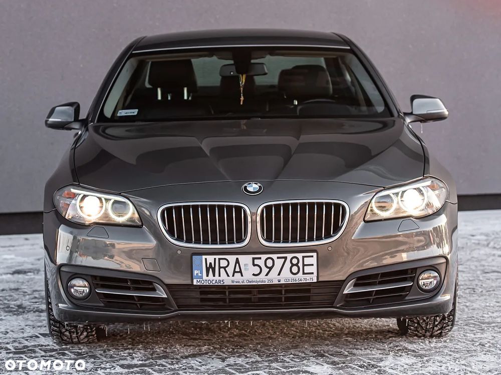 BMW Seria 5 525d xDrive - 3