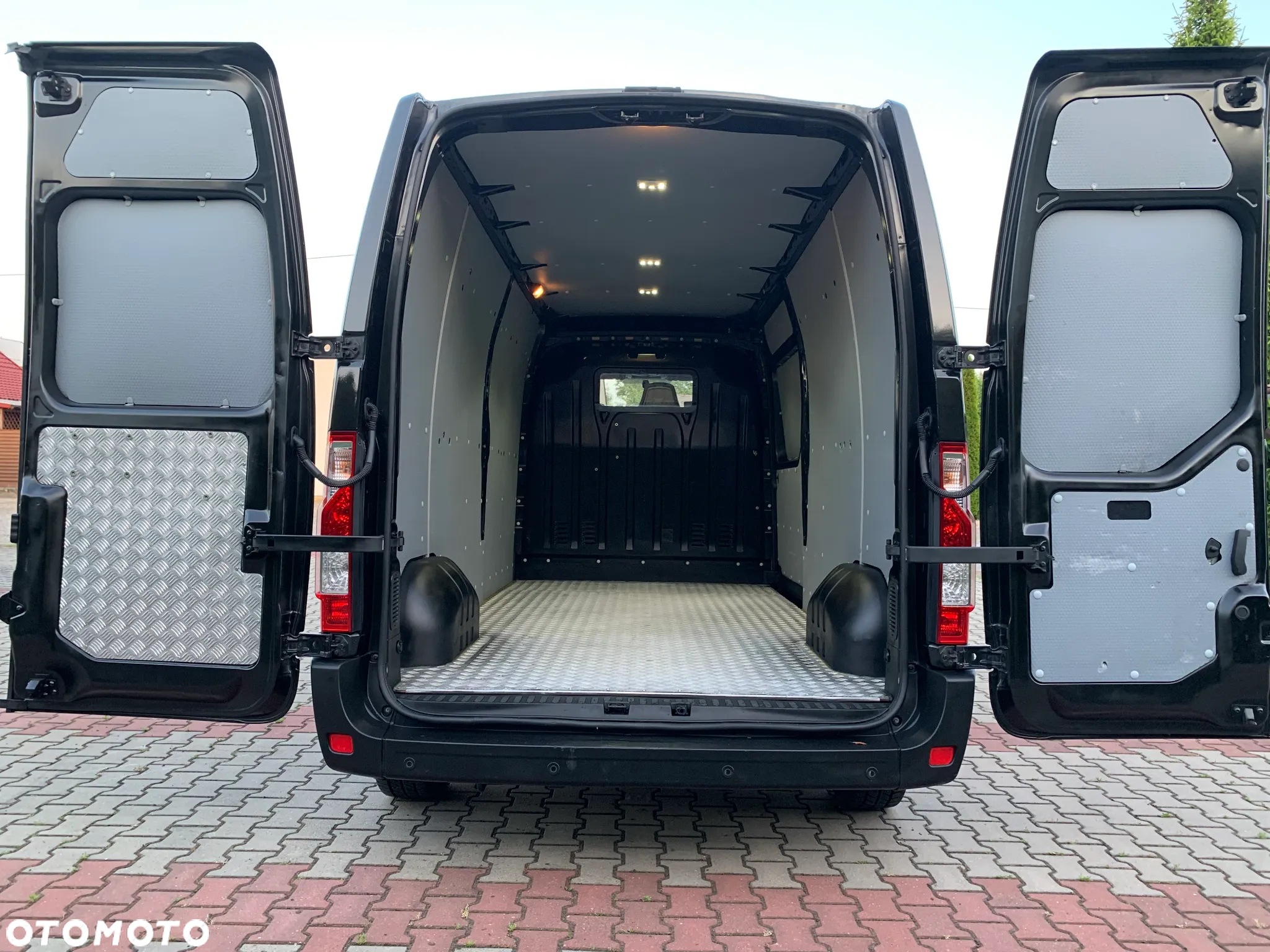 Renault MASTER 2,3dci -130KM L3H2 - 18