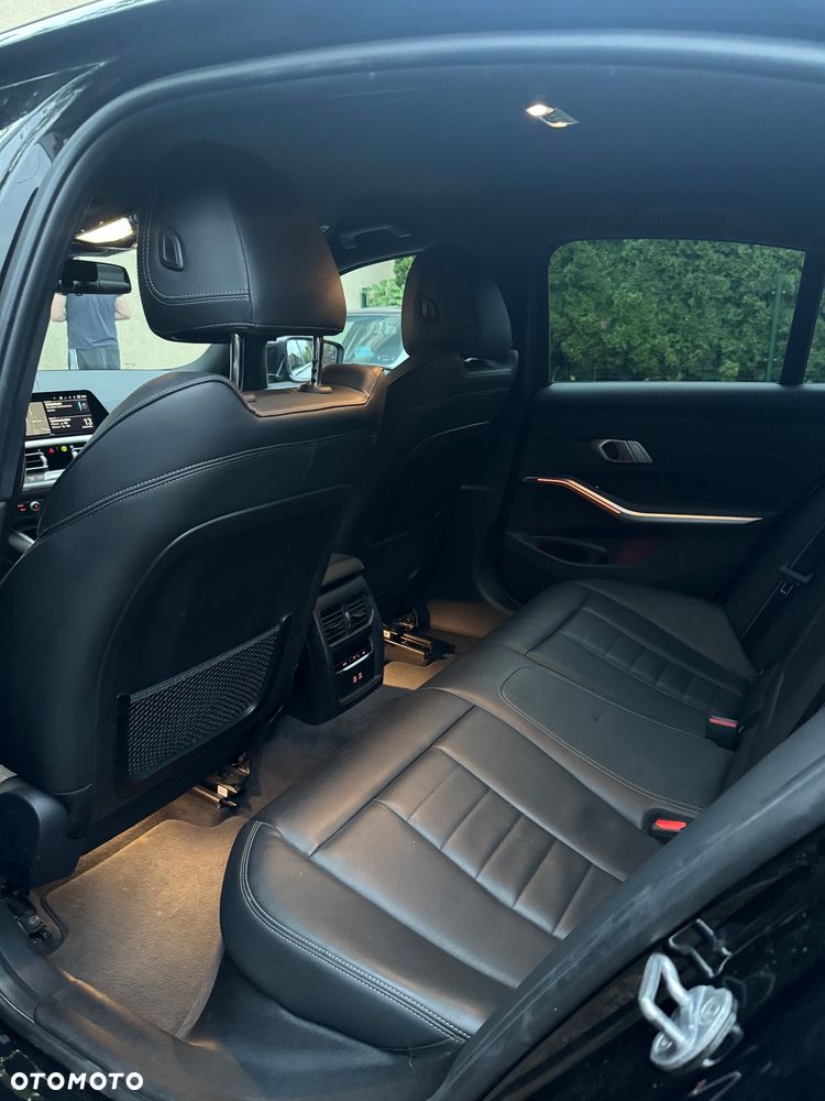 BMW Seria 3 - 21