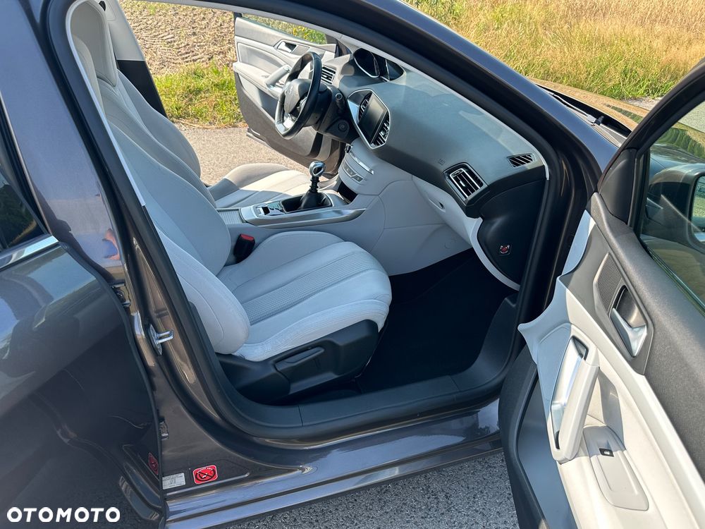 Peugeot 308 - 28