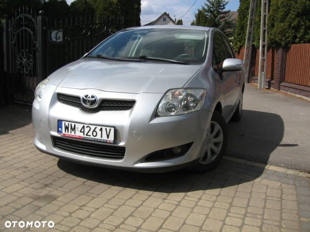 Toyota Auris 1.6 Premium - 4