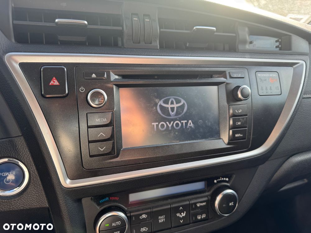 Toyota Auris Hybrid 135 Comfort - 8