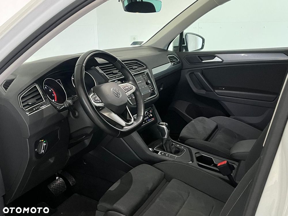 Volkswagen Tiguan - 14