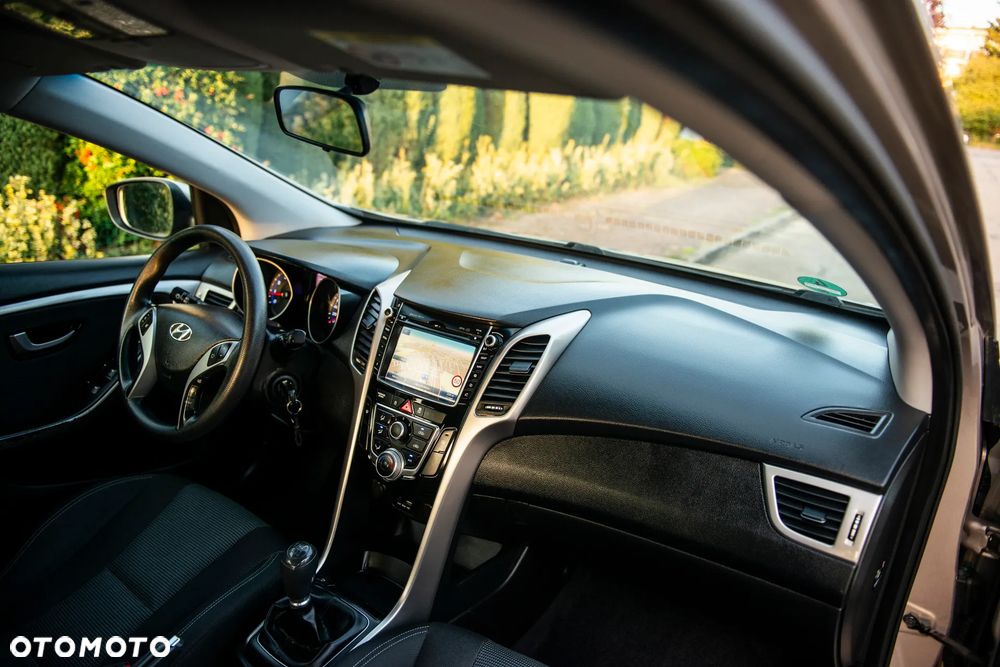 Hyundai i30 1.4 Comfort - 38