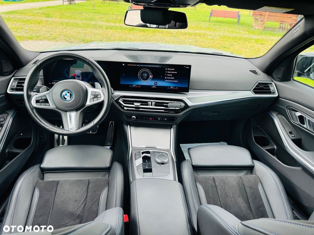 BMW Seria 3 320e PHEV M Sport - 21