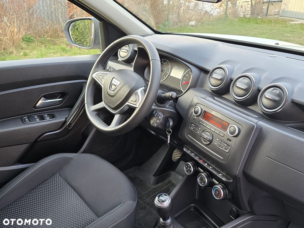 Dacia Duster 1.6 SCe Comfort 4WD - 12