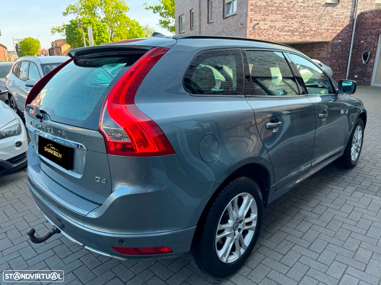Volvo XC 60 2.0 D4 Dynamic Edition Geartronic - 4