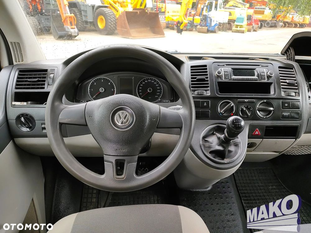 Volkswagen Transporter T5 - 12
