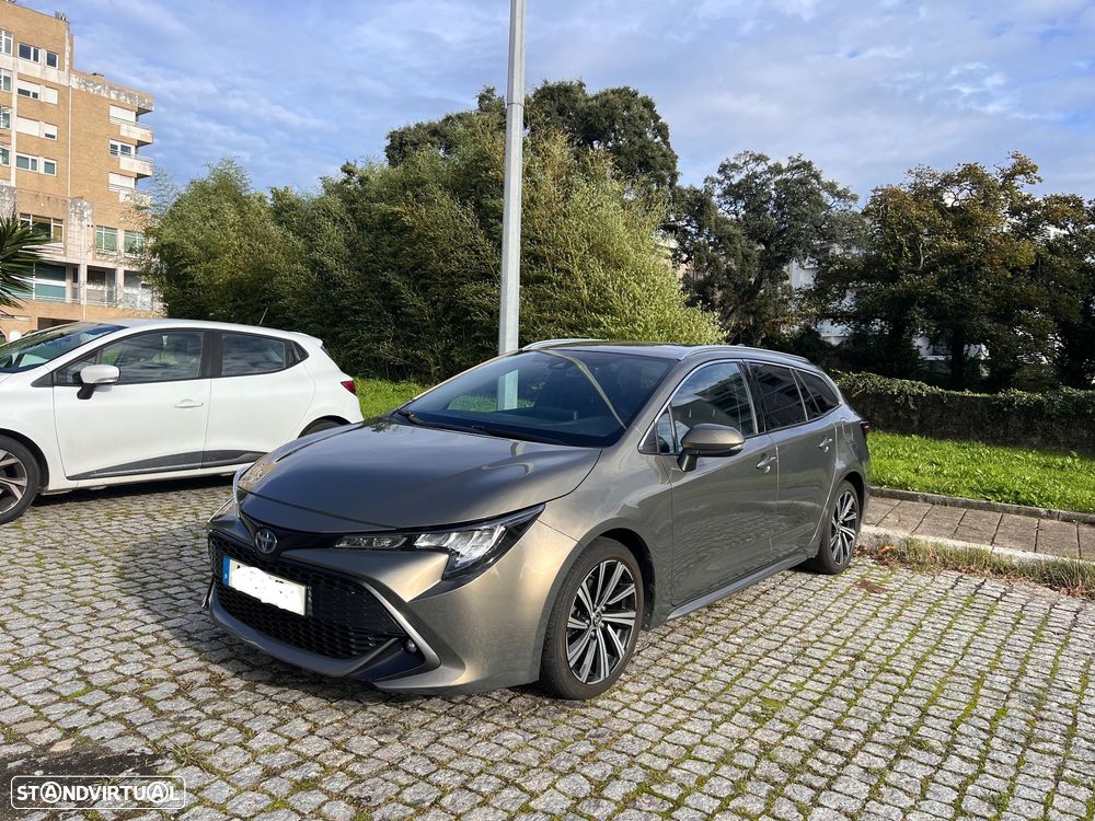 Toyota Corolla Touring Sports 1.8 Hybrid Comfort+P.Sport - 4