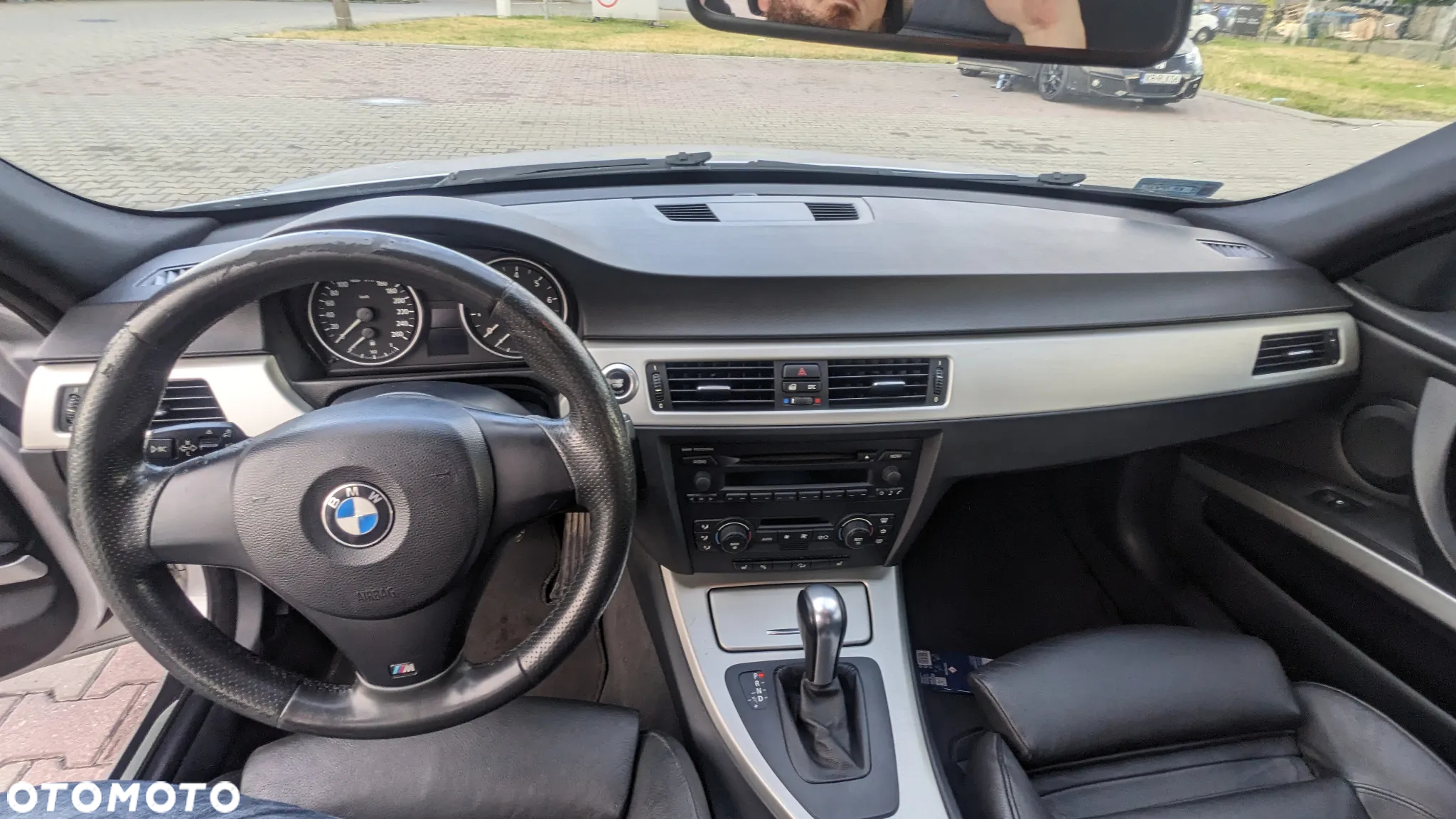 BMW Seria 3 325xi Touring - 9