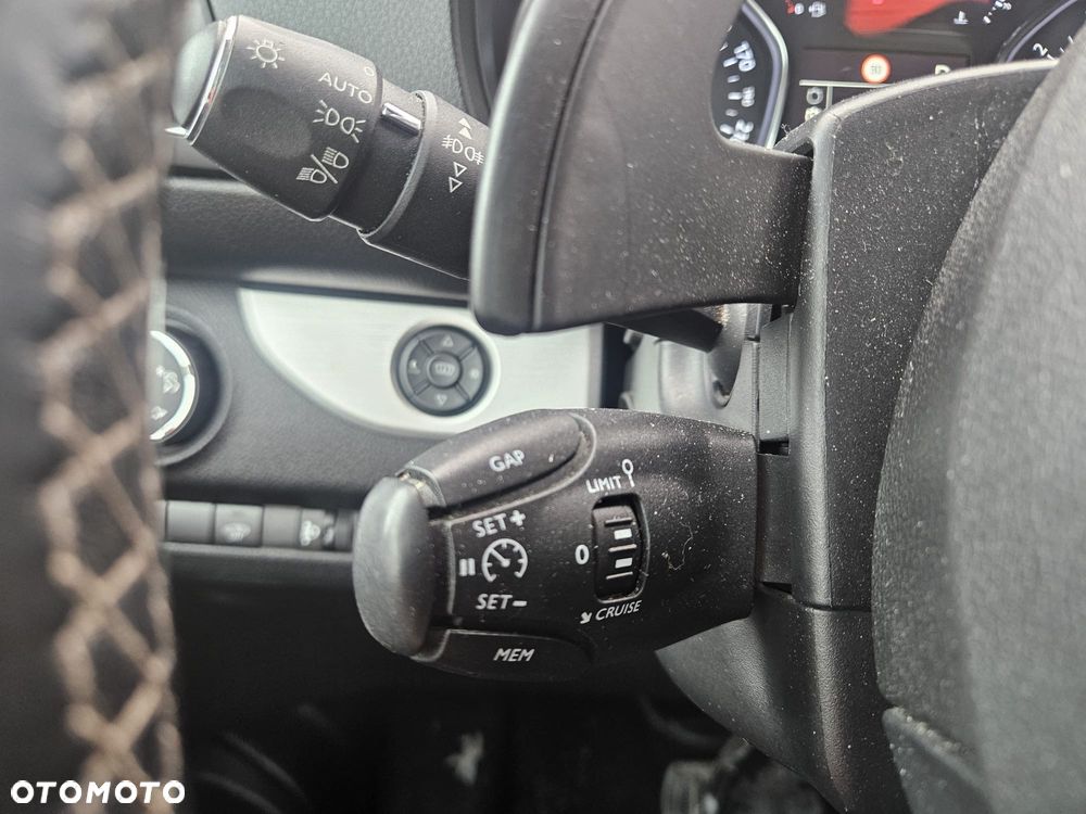 Peugeot Traveller 2.0 BlueHDi Long Business Vip - 36