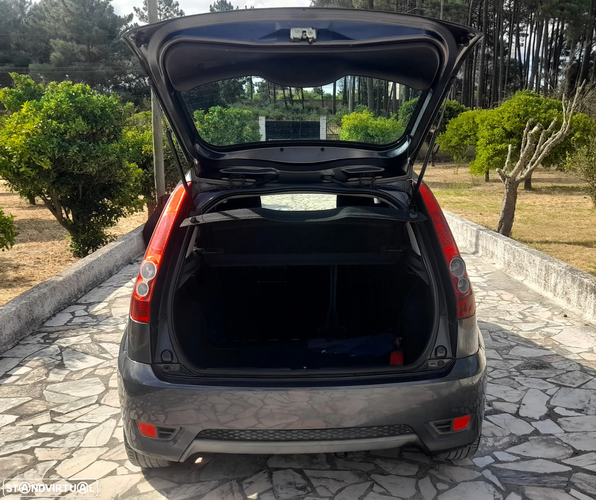 Ford Fiesta 1.4 TDCi Trend - 29