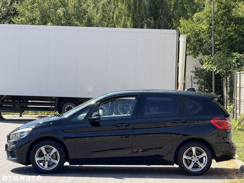 BMW Seria 2 218d - 22