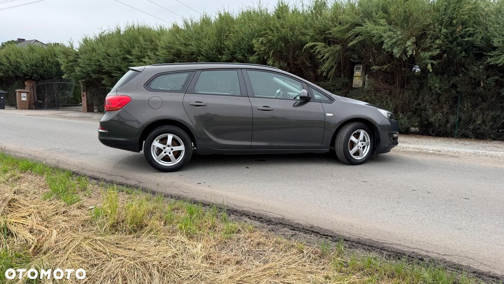 Opel Astra - 14