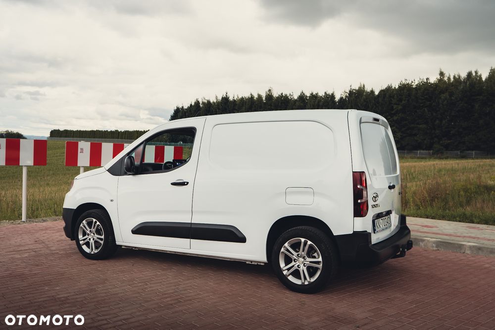 Toyota Proace City 1.5 D-4D Long 2,4t Active (bryg.) - 6