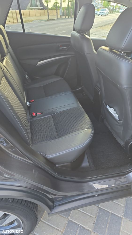Suzuki S-Cross - 12