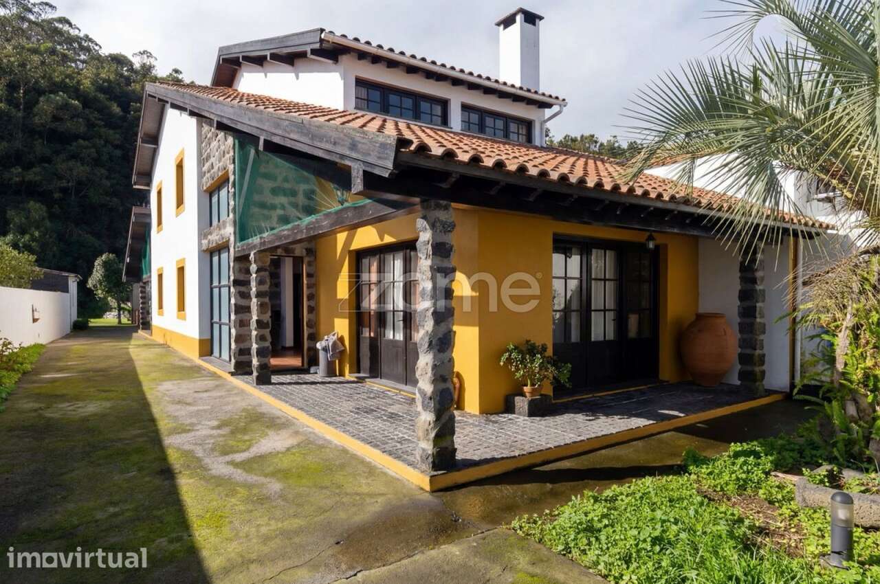 Moradia Rústica T3 com Espaço Exterior – Pico da Pedra, Ribeira Gra... - Grande imagem: 2/17
