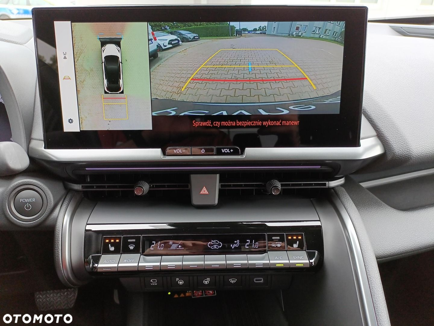 Toyota C-HR - 18