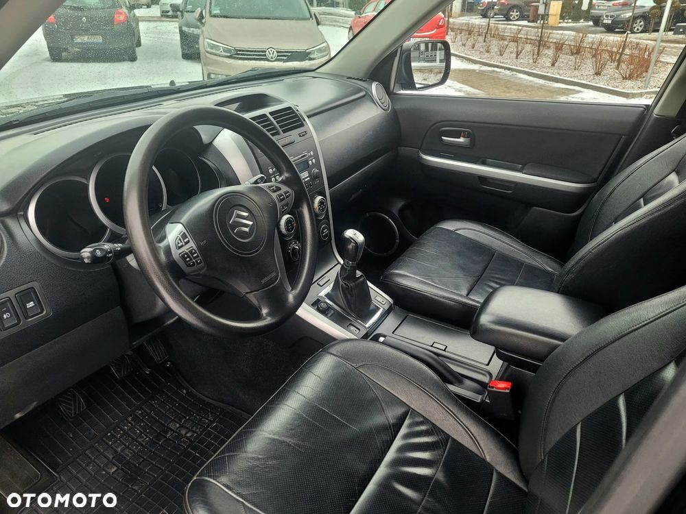Suzuki Grand Vitara 2.0 Comfort - 12